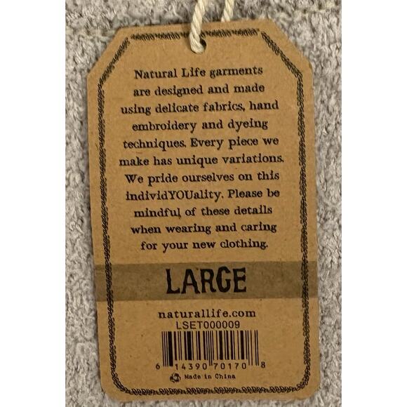 Natural Life Women’s Beige Oversized Cropped Fuzzy Sweater Size Large NWT - Picture 3 of 6